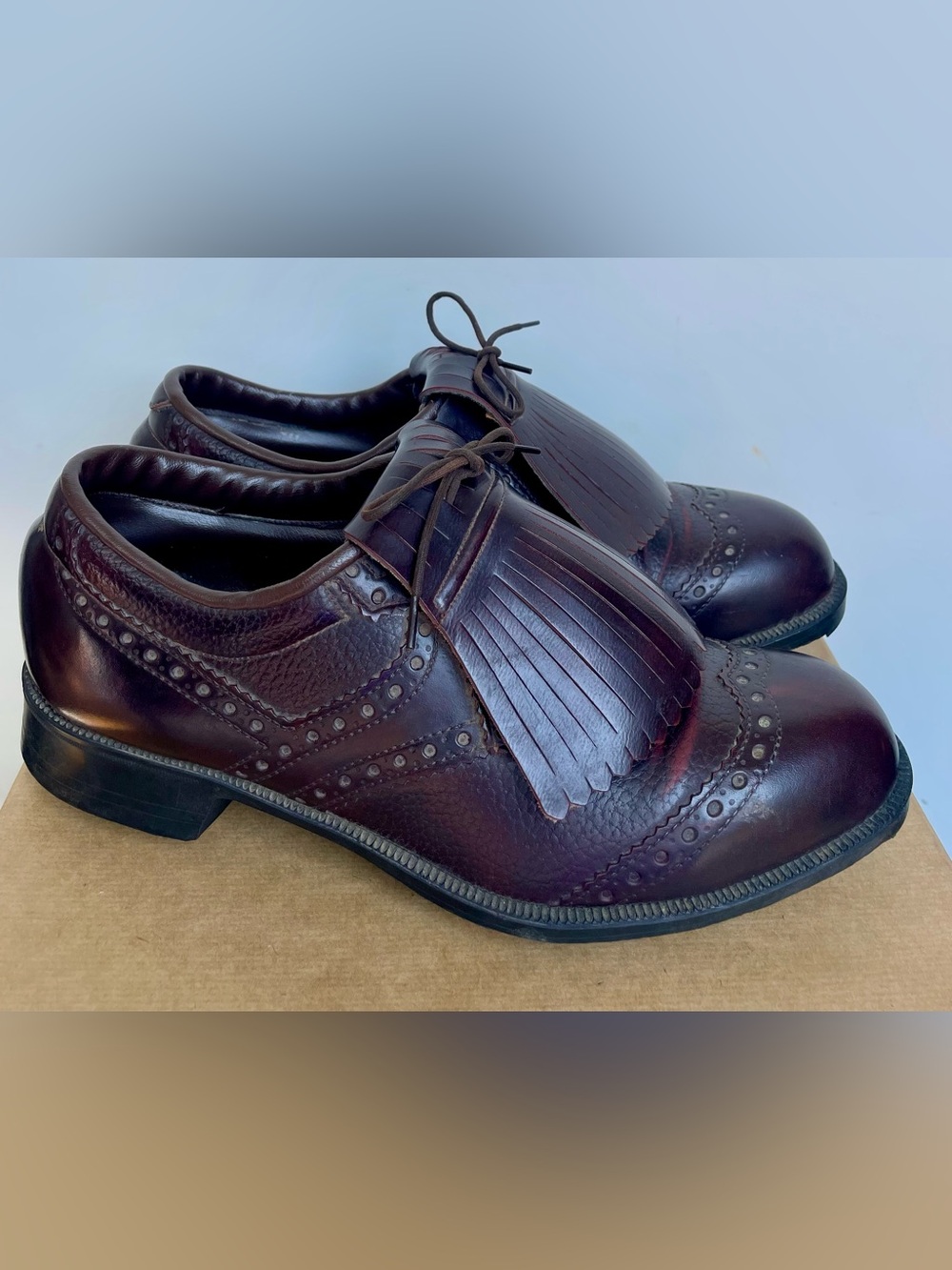 Leather brogue golf shoes Size 8US